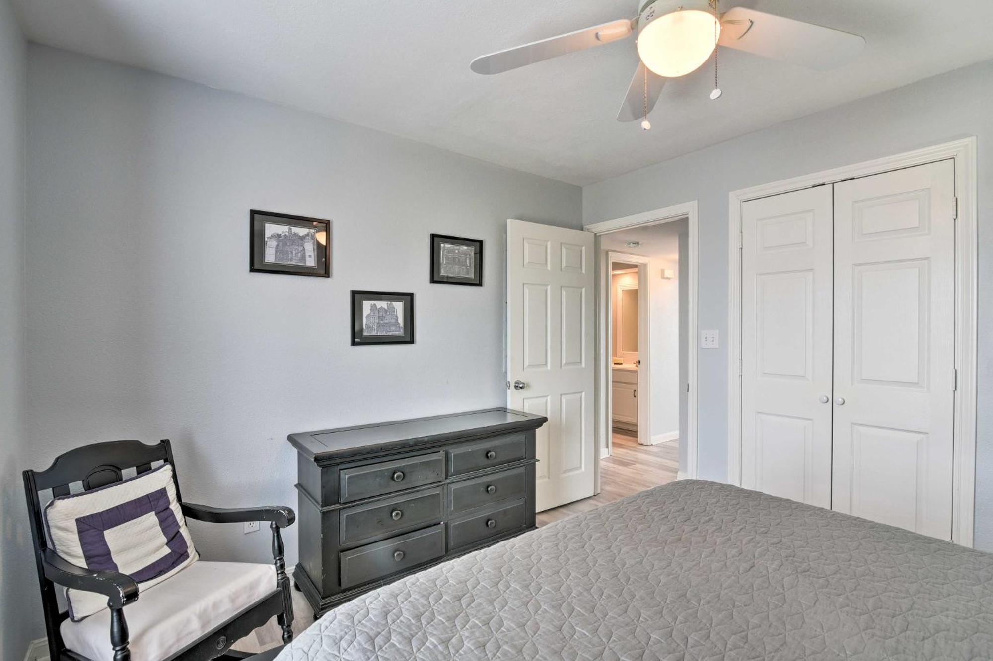 Oceanfront Galveston Home - Walk To Beach! Buitenkant foto