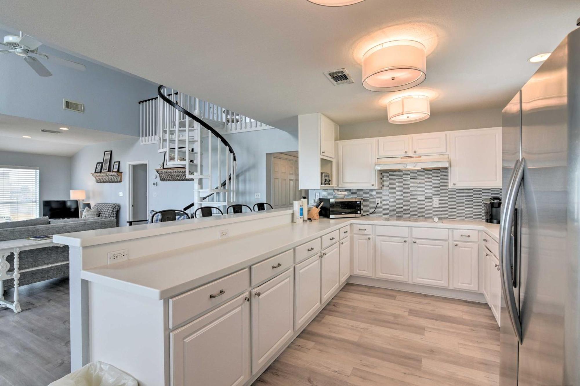 Oceanfront Galveston Home - Walk To Beach! Buitenkant foto