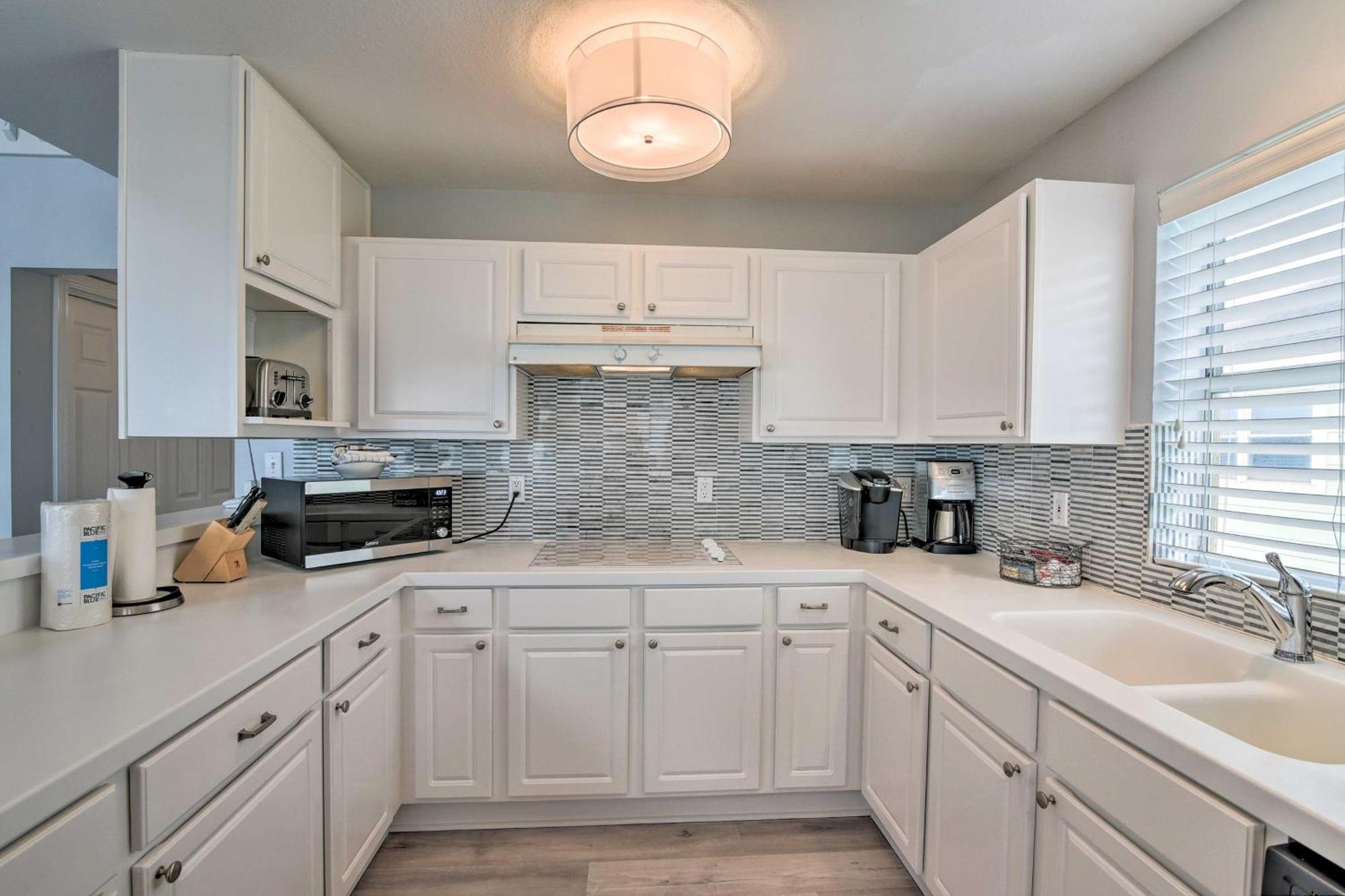 Oceanfront Galveston Home - Walk To Beach! Buitenkant foto