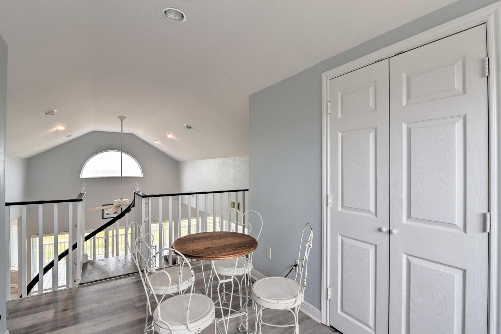 Oceanfront Galveston Home - Walk To Beach! Buitenkant foto