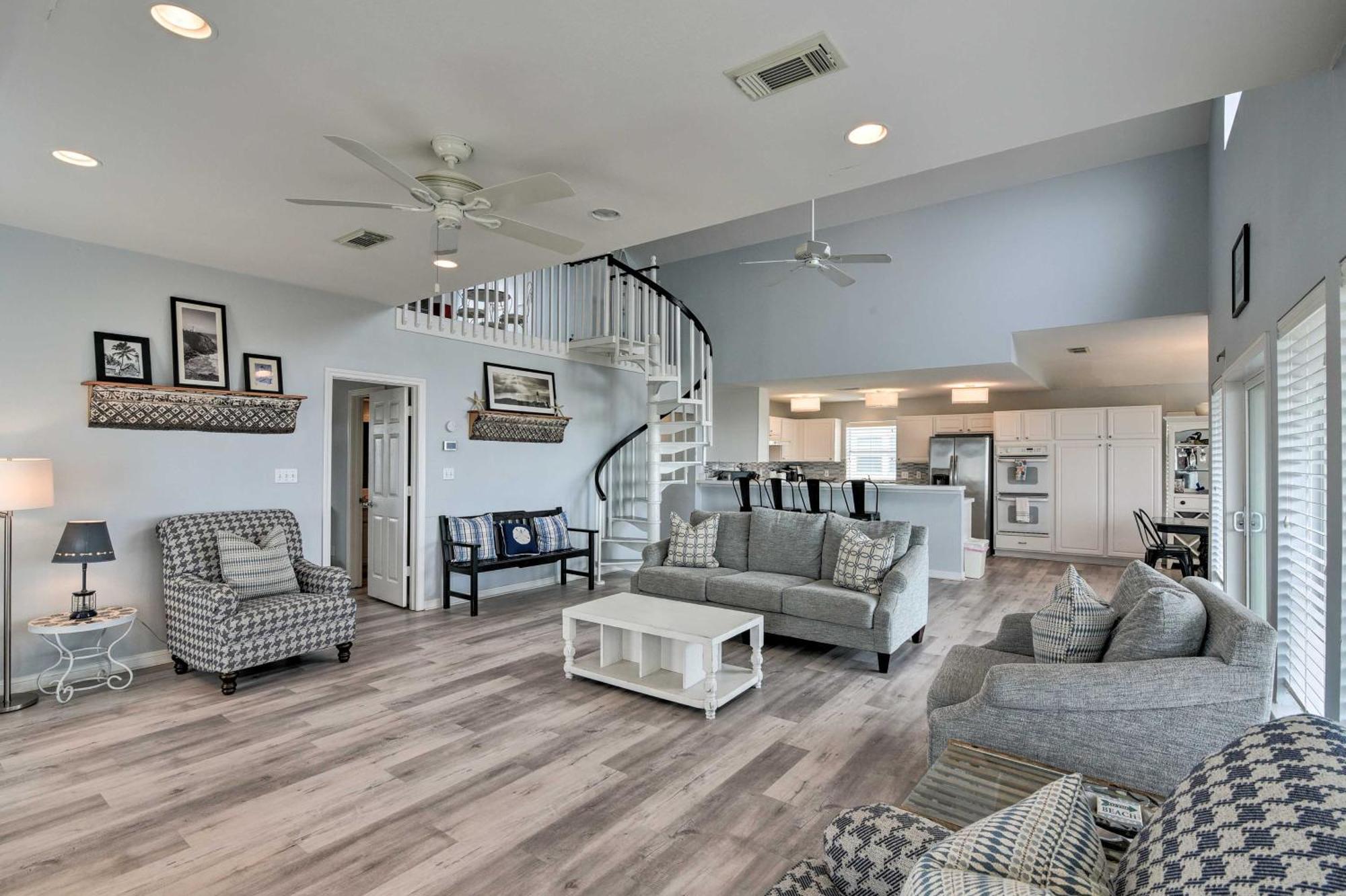 Oceanfront Galveston Home - Walk To Beach! Buitenkant foto